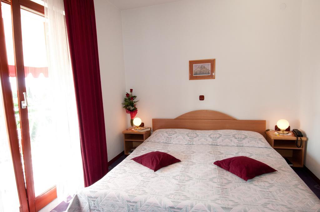 Bed & Breakfast Villa Klara Ičići Szoba fotó