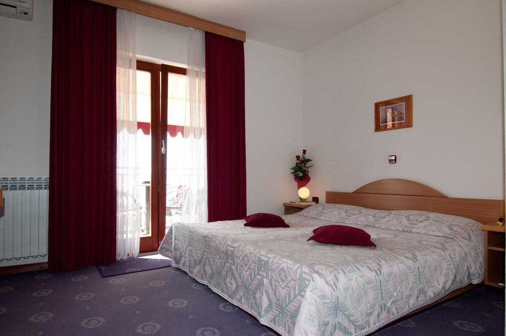 Bed & Breakfast Villa Klara Ičići Szoba fotó